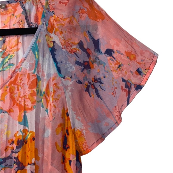 Sandwich Sheer Floral Blouse - Picture 2 of 4